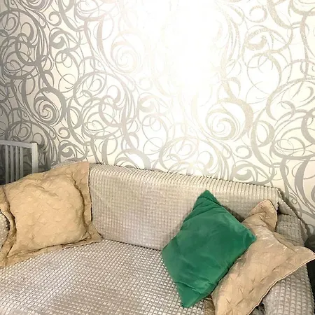уютная с террасой в центре одессы Apartment