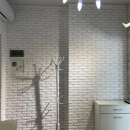 Apartment уютная с террасой в центре одессы