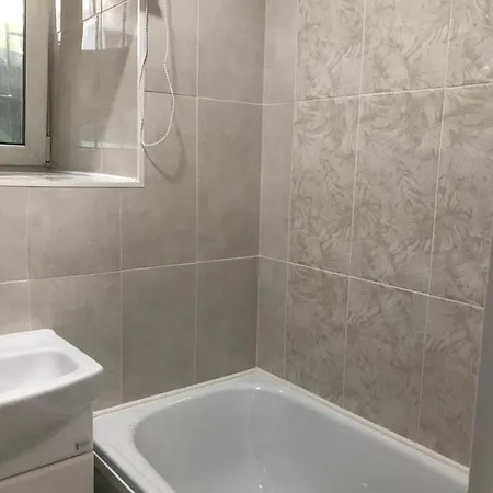 Apartment уютная с террасой в центре одессы Odesa