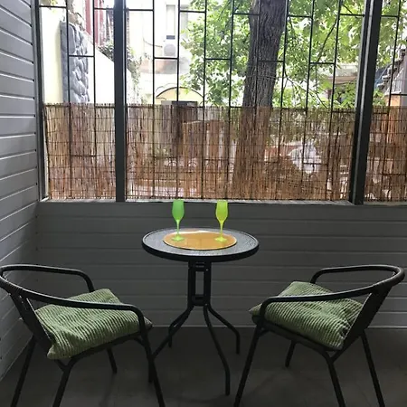 Apartment уютная с террасой в центре одессы Odesa