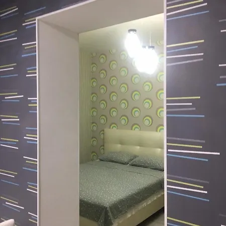 уютная с террасой в центре одессы Apartment *