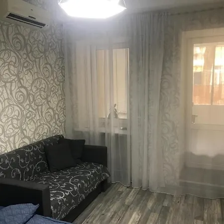 уютная с террасой в центре одессы Apartment *