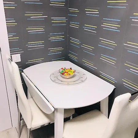 уютная с террасой в центре одессы Apartment Odesa